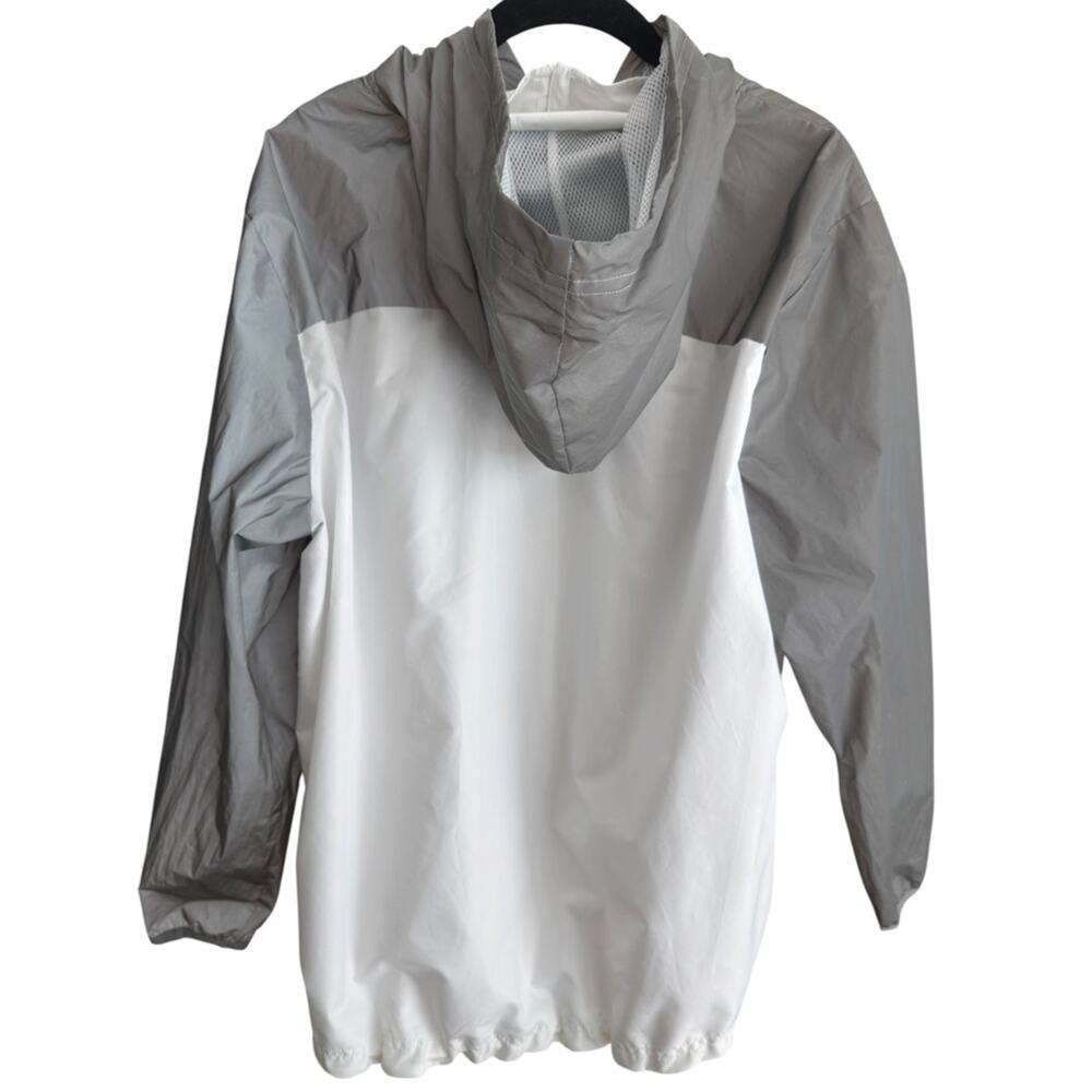 FILA Metallic Windbreaker Jacket Gray White Colorblock Hooded Techwear XL - Picture 2 of 10